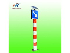太阳能交通警示柱 led靠右行驶标志牌 交通设施生产厂家图2