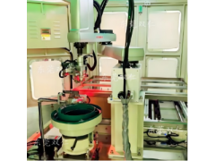 全自动拔插胶钉机图3