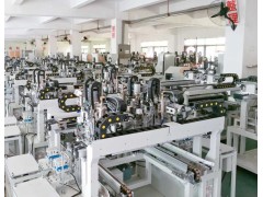 双仁机械动力钢壳电池包膜贴膜机图3