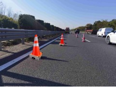 智能移动路锥机器人XH-YKJQR-03多功能移动警示路锥系统报价图3